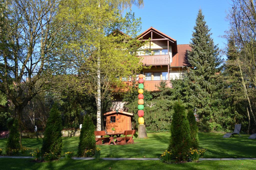 Parkhotel Zum Stern Oberaula Eksteriør bilde