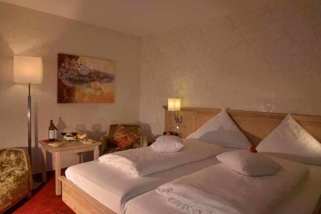 Parkhotel Zum Stern Oberaula Eksteriør bilde