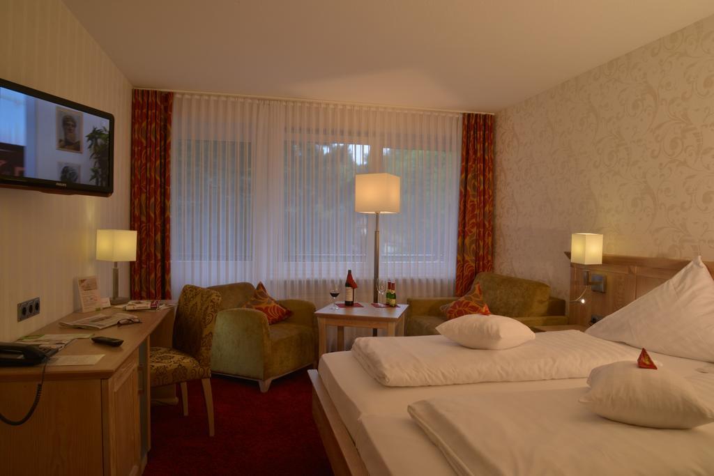 Parkhotel Zum Stern Oberaula Eksteriør bilde