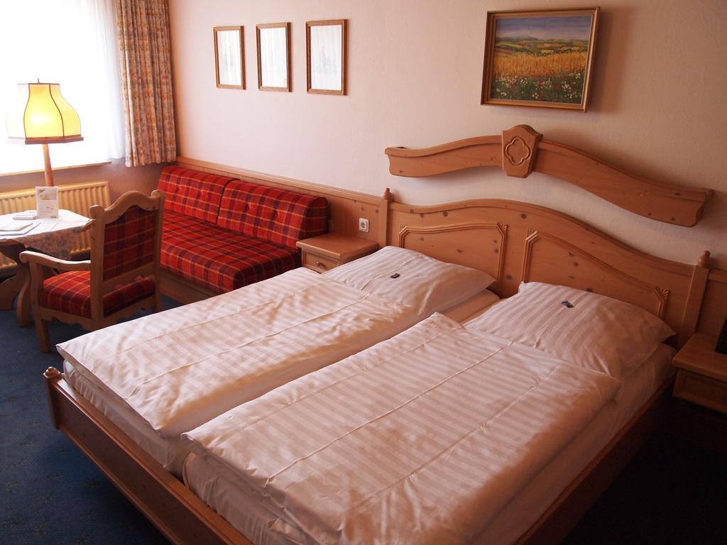Parkhotel Zum Stern Oberaula Eksteriør bilde